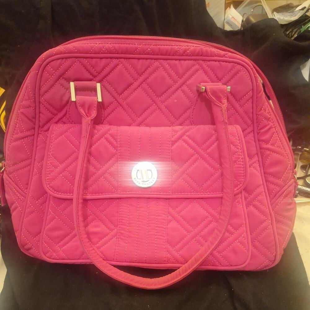 Vera Bradley Purse/Hand Bag W/1 Zip Up & 1 Button Up Side Pocket,Pink,Women’s
